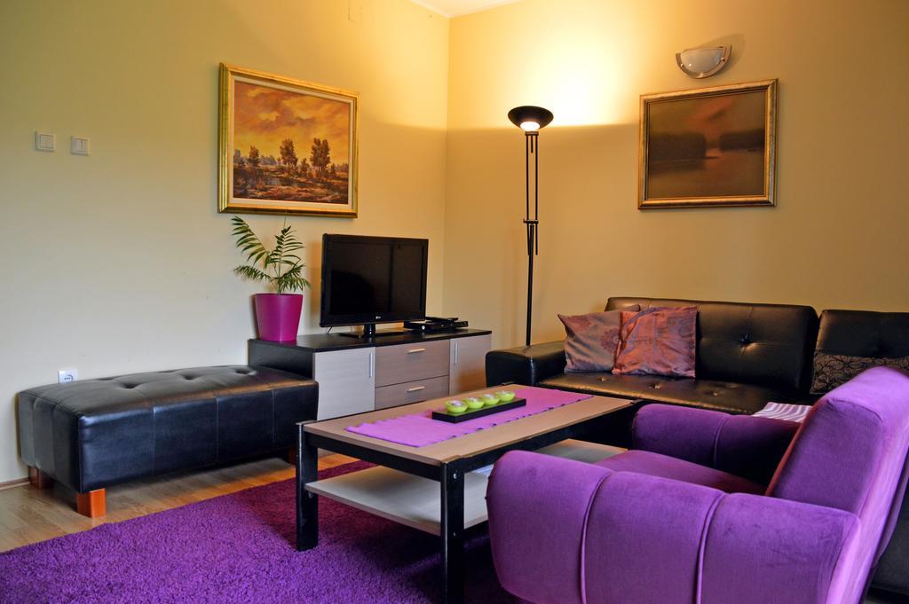 Apartments Vila Vrdnik Exteriör bild